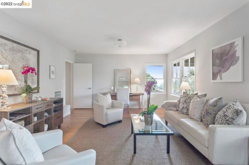 855 Glendome Cir, Oakland CA 94602-1413 exterior