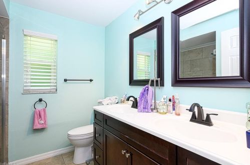 320 Hazelcrest St, Marco Island FL  34145-5230 exterior