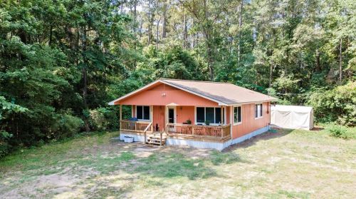 59 Bluegill Ln, Huntsville, TX 77320-1523