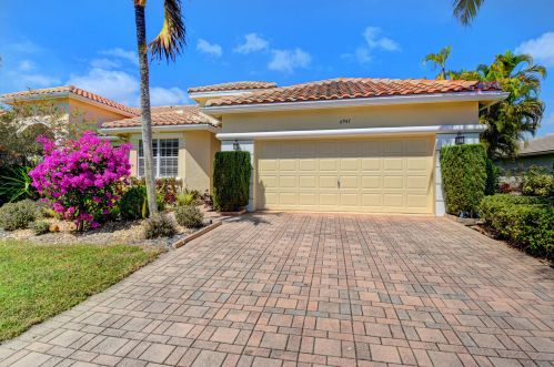 6947 Southport Dr, Boynton Beach, FL 33472-6917