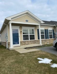 251 Huntington Ln, Easton PA  18040-8484 exterior