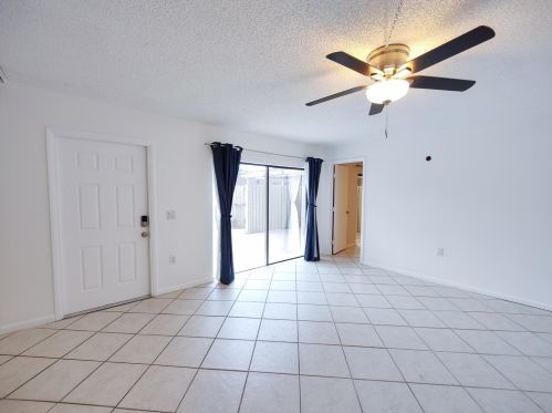 2502 25 Ln, West Palm Beach FL  33418-3572 exterior