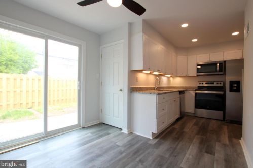 127 Hickok Cir, Fredericksburg, VA 22401-2711