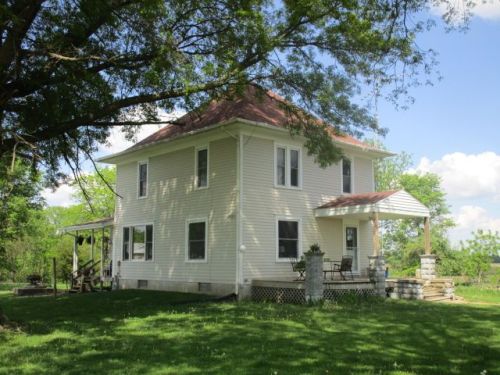 2266 Hackberry Way, Libertyville, IA 52567-8535