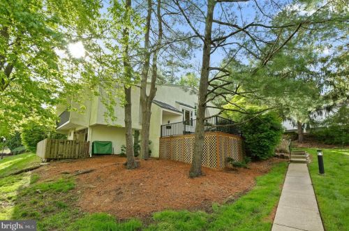 258 Chelsea Cir, Newtown Square, PA 19073-2104