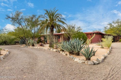1550 Calle Del Media, Tucson, AZ 85704-1064