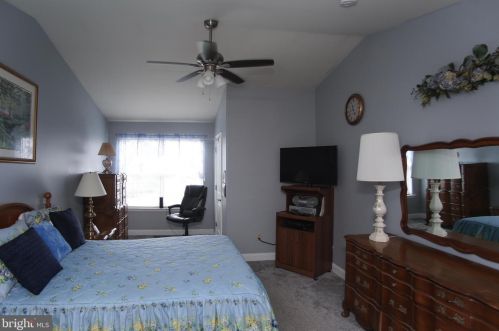 47 Barlow Dr, Souderton PA  18964-2276 exterior