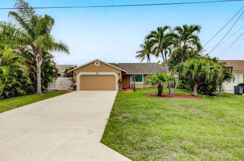 6053 Robinson St, Jupiter, FL 33458-6632