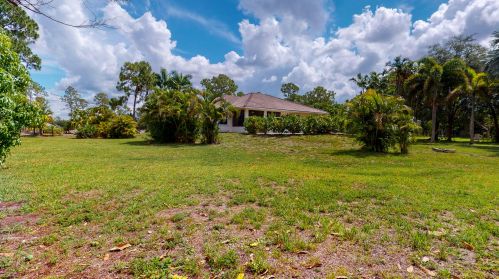 17222 78th Rd, Town Of Loxahatchee Groves FL  33470-5808 exterior