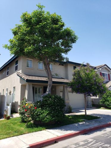 9038 Primrose Dr, Pico Rivera, CA 90660-3867