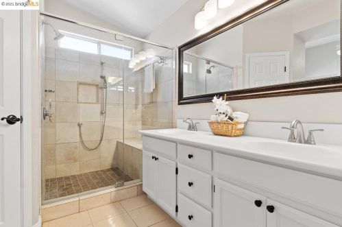 3889 Oak Grove Ct, Oakley CA  94561-4218 exterior