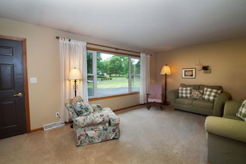 18264 234th Cir, Cedar Mills, MN 55350-5413
