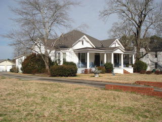 400 Boddie St, Nashville, NC 27856-1226