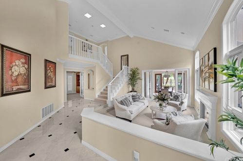 6471 Morningside Dr, Huntington Beach CA  92648-6106 exterior