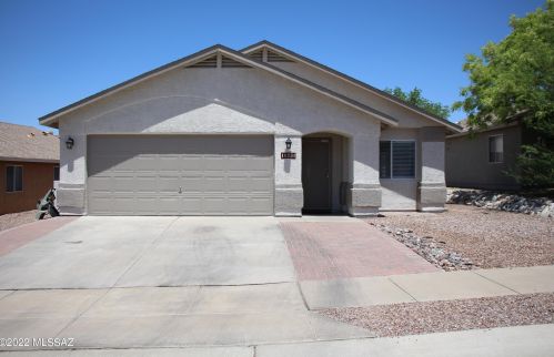 10231 Desert Crossings Way, Tucson, AZ 85747-5035