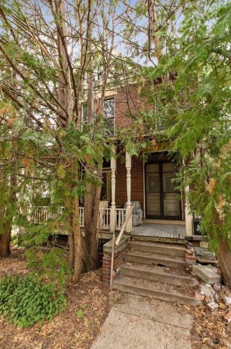 395 Daly St, Saint Paul, MN 55102-3513