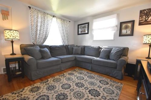 126 Knox St, Bridgeville PA  15017-3018 exterior