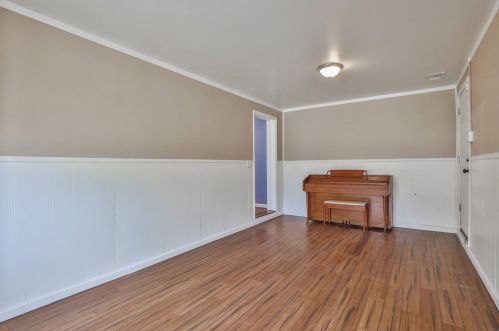 5000 Hagewa Dr, Cincinnati OH 45242-6231 exterior