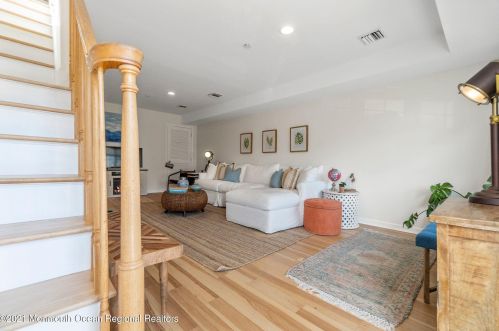 16-3 Beach Blvd, Monmouth Hills, NJ 07732-1473