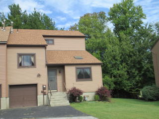 34 Walnut Ct, Fishkill, NY 12524-2645