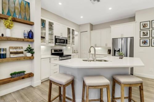 421 35th Ave, Naples FL  34120-1356 exterior