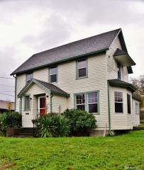 2230 Perry Ave, Bremerton, WA 98310-5136