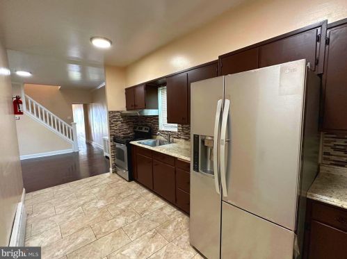 7521 River Rd, Camden NJ  08110-3422 exterior