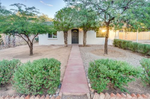 2706 La Verne Ave, Tucson, AZ 85712-1824