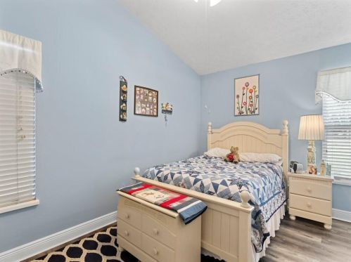 2545 86th Dr, Vero Beach FL  32966-5026 exterior