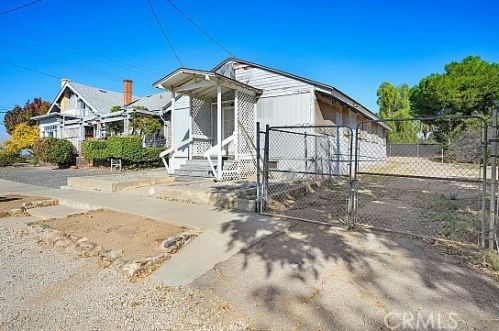228 Spring St, Lake Elsinore CA  92530-4103 exterior