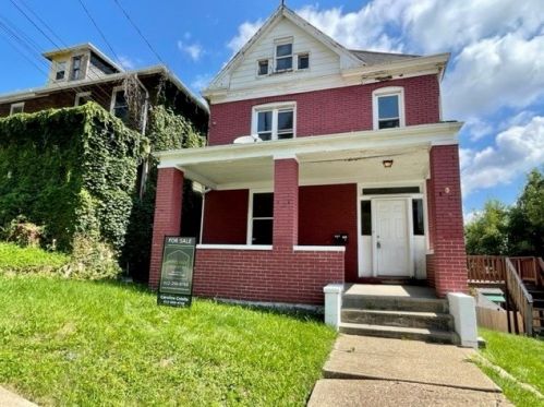 2113 Orchard St, Whitaker PA  15120-2603 exterior