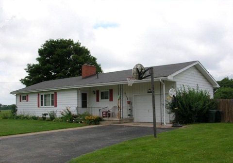 10781 6th St, Clarksburg, OH 43115-9700