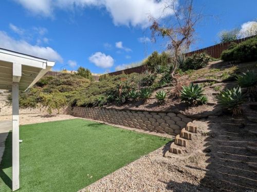 2336 Fallingleaf Rd, Oceanside CA  92056-3532 exterior