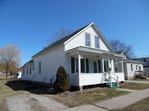 1171 Harvey St, Green Bay, WI 54302-1409