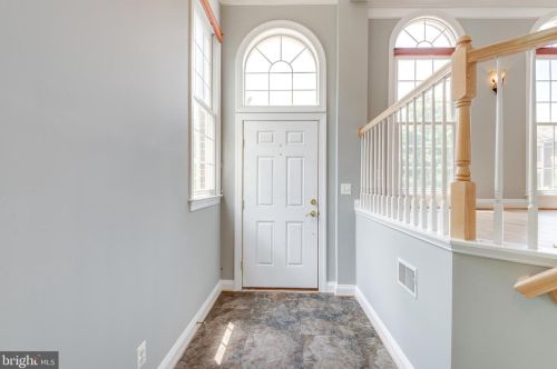 18554 Bear Creek Ter, Leesburg, VA 20176-7427