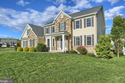 6315 Broad Wing Ct, Navy Sup Dpt, PA 17050-8404