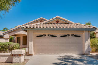97 Cypress Ct, Chandler, AZ 85226-3592