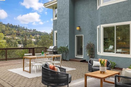 2990 Frye St, Oakland CA  94602-3545 exterior