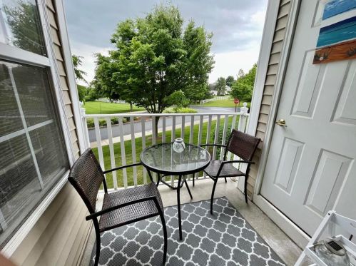 1009 Old Course Ln, Easton PA  18042-6975 exterior