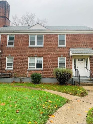 941 William St, Bridgeport, CT 06608-1035