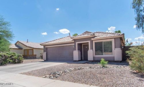 3398 Seton Ave, Gilbert AZ  85297-9327 exterior