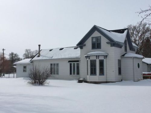 808 3rd Ave, Lockhart, MN 56510-1121