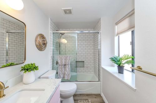 402 Westchester Pl, Fullerton CA  92835-2705 exterior