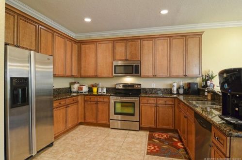2808 Venice Ct, Palm City, FL 34990-8228