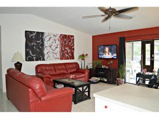 7035 12th Ct, Sarasota, FL 34243-5002