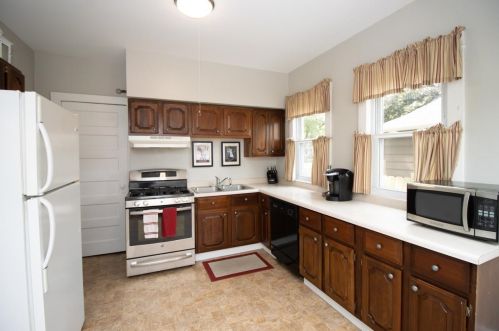 2727 Johnson St, Minneapolis MN  55418-3041 exterior