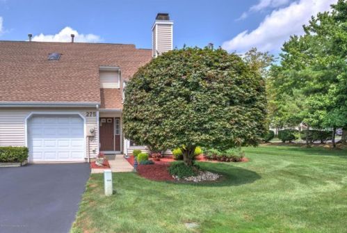 275 Daffodil Dr, East Freehold, NJ 07728-4073