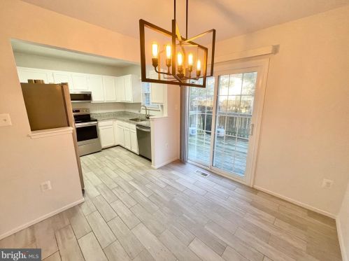 8916 Waites Way, Lorton VA  22079-1735 exterior