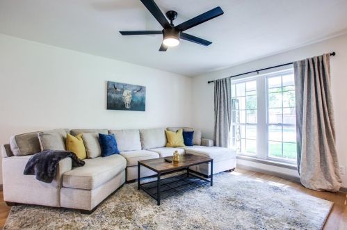 703 Cottonwood Dr, Richardson TX  75080-4715 exterior
