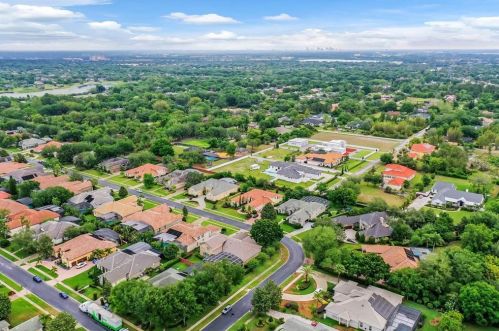 4916 Keeneland Cir, Orlando FL  32819-3141 exterior